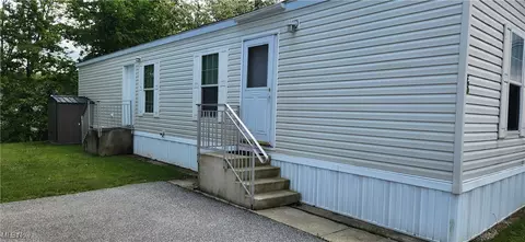 5411 N River Rd #E8, Geneva, OH 44041