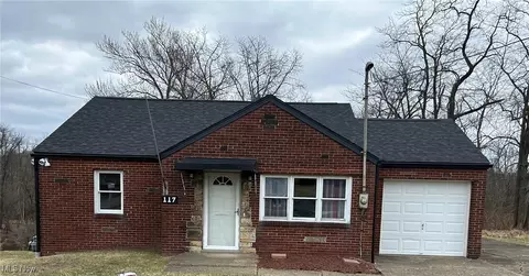 117 Heights St, Weirton, WV 26062