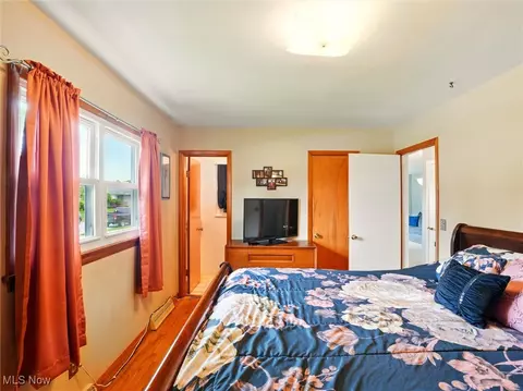 Bedroom - 2622 Arlington Ave, Ashtabula, OH 44004 photo 6 of 6