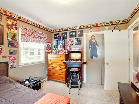 Bedroom - 2622 Arlington Ave, Ashtabula, OH 44004 photo 2 of 6