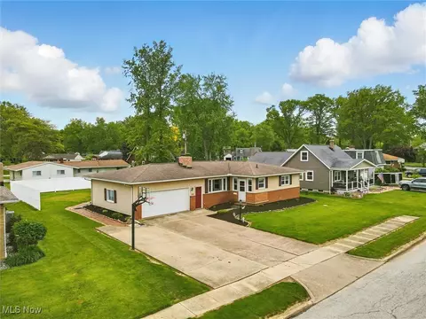 2622 Arlington Ave, Ashtabula, OH 44004