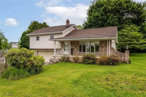 1131 Calvin St, Akron, OH 44312
