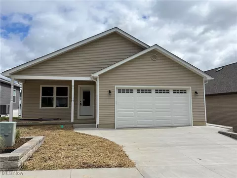 425 Thorn Way, Doylestown, OH 44230