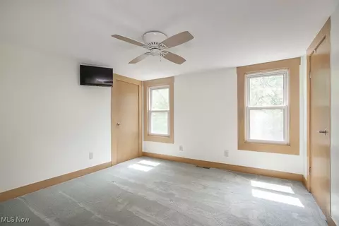 73 77 Prospect St, Berea, OH 44017 photo 18
