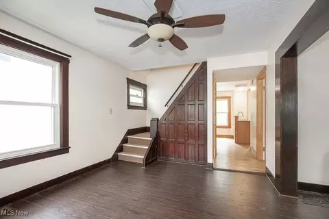 73 77 Prospect St, Berea, OH 44017 photo 7