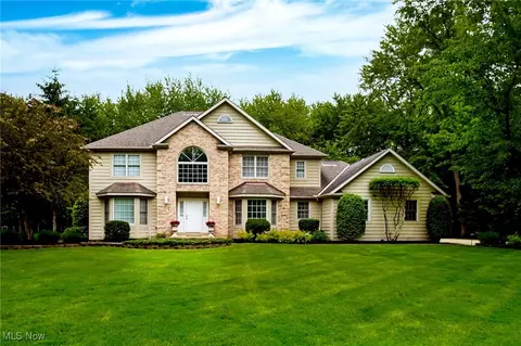 5075 Delray Ave, Solon, OH 44139