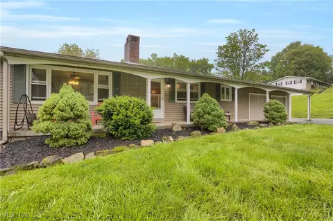 4080 Dresden Rd, Zanesville, OH 43701