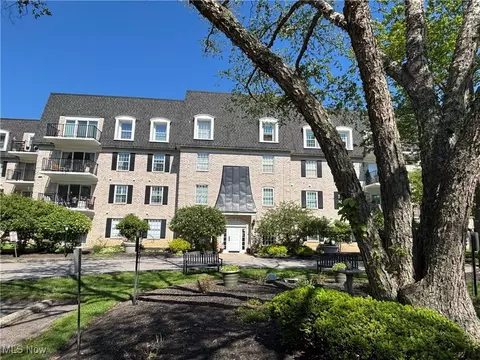 1931 King James #131, Westlake, OH 44145
