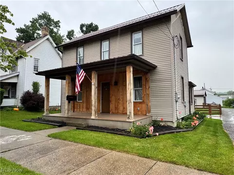 532 E Main St, East Palestine, OH 44413