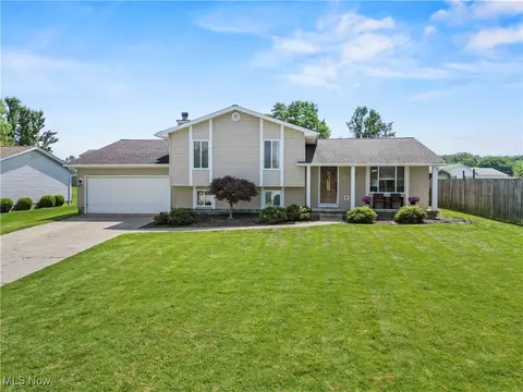 3700 Meander Reserve Cir, Canfield, OH 44406