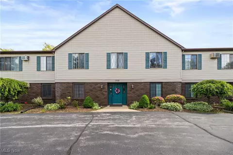 4708 Venice Heights Blvd #204, Sandusky, OH 44870