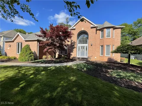 12701 Gordon St, North Royalton, OH 44133