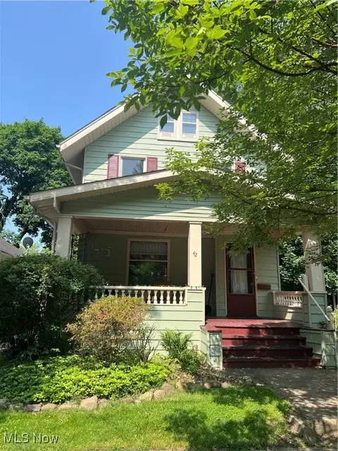 42 Metlin Ave, Akron, OH 44302