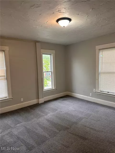 262-264 E Broad St, Elyria, OH 44035 photo 6