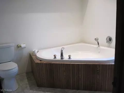 2710 W River Rd N, Elyria, OH 44035 photo 15