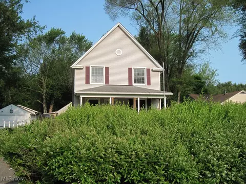 2710 W River Rd N, Elyria, OH 44035 photo 2