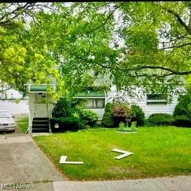 15913 Wingate Rd, Maple Heights, OH 44137
