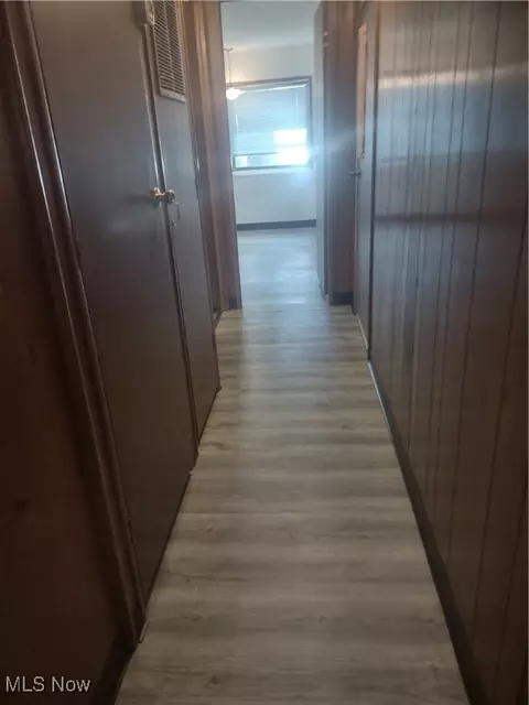 Entry Way - 7166 Mentor Ave #93, Mentor, OH 44060 photo 1 of 1