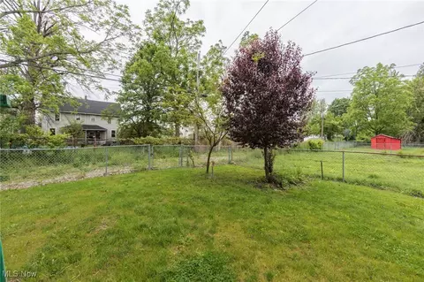 Exterior - 1930 E 30th St, Lorain, OH 44055 photo 2 of 4