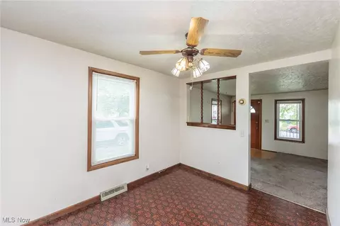Living - 1930 E 30th St, Lorain, OH 44055 photo 1 of 6