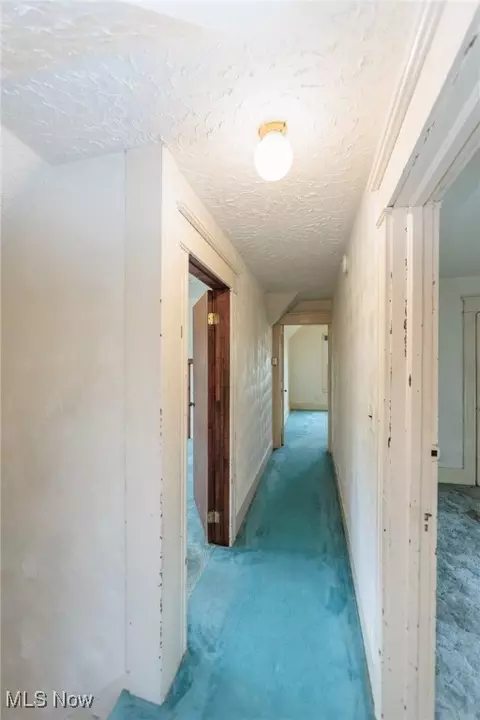 Entry Way - 1930 E 30th St, Lorain, OH 44055 photo 4 of 4