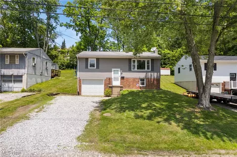271 Sterling Ave, Rittman, OH 44270