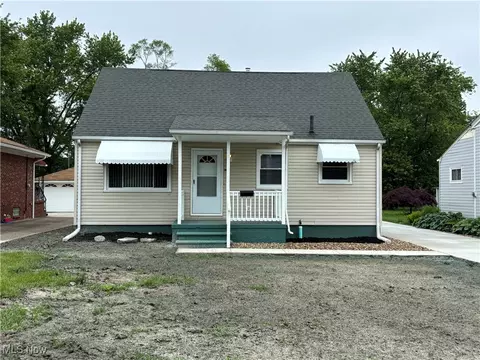 1731 E 36th St, Lorain, OH 44055