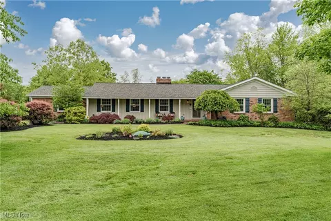 31449 Pinetree Rd, Pepper Pike, OH 44124
