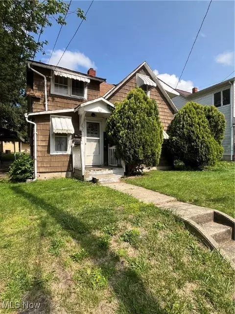 25 Park Ave, Shelby, OH 44875