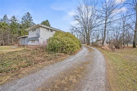 12873 Unity Rd, New Springfield, OH 44443 photo 6