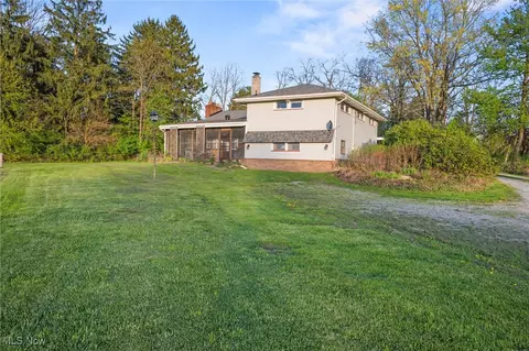 12873 Unity Rd, New Springfield, OH 44443 photo 3