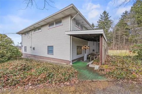 12873 Unity Rd, New Springfield, OH 44443 photo 5