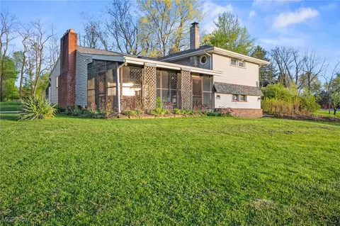 12873 Unity Rd, New Springfield, OH 44443 photo 2