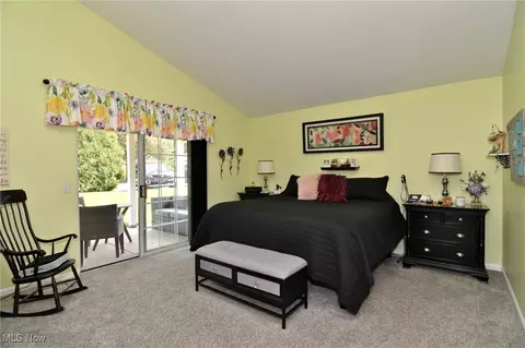Bedroom - 335 Devon Pond, Aurora, OH 44202 photo 1 of 4