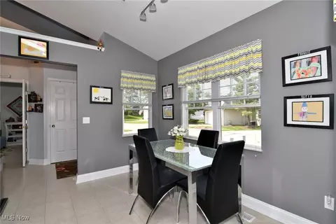 Dining - 335 Devon Pond, Aurora, OH 44202 photo 1 of 6