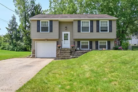 2610 Norton Rd, Stow, OH 44224