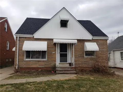 11709 Tonsing Dr, Garfield Heights, OH 44125