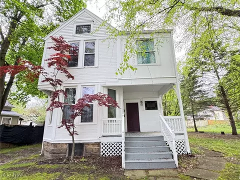 98 Westwood Ave, Akron, OH 44302