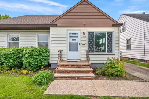 13616 Woodward Blvd, Garfield Heights, OH 44125