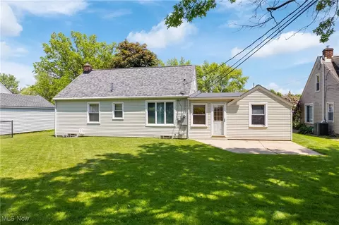 329 Grandview Ave NW, Canton, OH 44708 photo 32