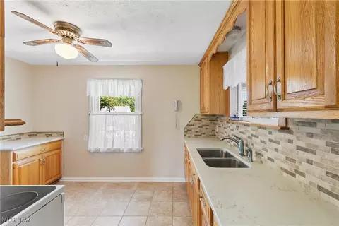 329 Grandview Ave NW, Canton, OH 44708 photo 7