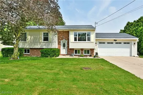 459 E Main St, Cortland, OH 44410