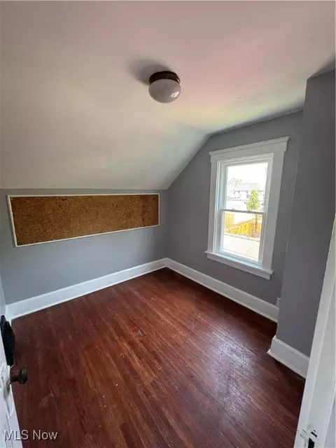 Bedroom - 1719 E 48th St, Ashtabula, OH 44004 photo 3 of 3