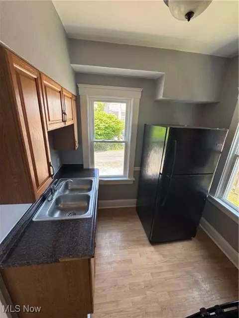 Kitchen - 1719 E 48th St, Ashtabula, OH 44004 photo 1 of 4