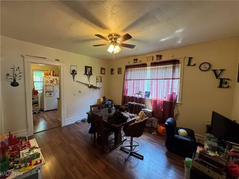 420 W 38th St, Ashtabula, OH 44004 photo 6