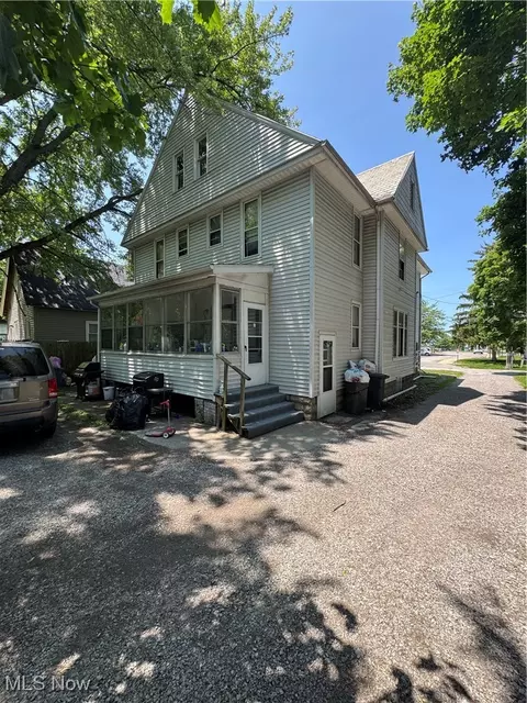 420 W 38th St, Ashtabula, OH 44004 photo 13