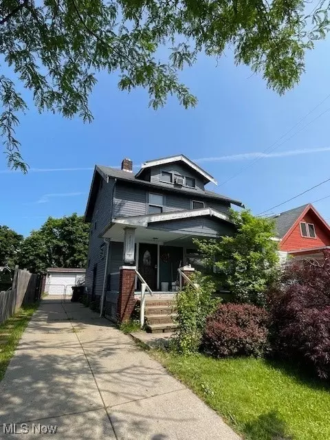 12612 North Rd, Cleveland, OH 44111