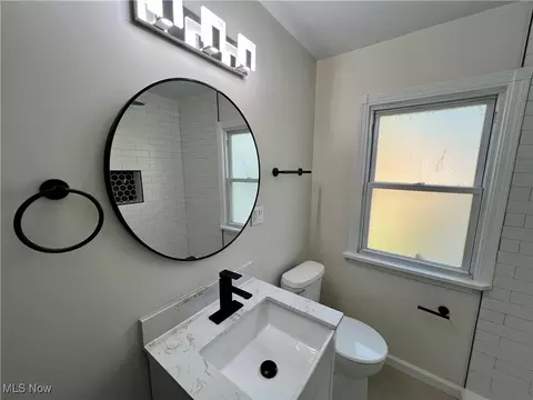 Bath - 1779 E 236 St, Euclid, OH 44117 photo 1 of 6