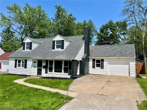 Exterior - 1779 E 236 St, Euclid, OH 44117 photo 2 of 9