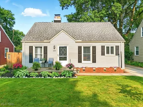 398 Foursome Ave, Akron, OH 44313